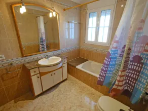 Smuk privat feriebolig for 12 personer med privat pool, WIFI, TV og gårdhave - Image 5