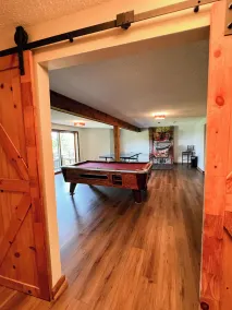 Just rehabbed, amazing views on 300 acre ranch, animals, trails, hottub, pond - Image 2