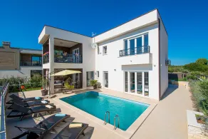 Modern villa with private pool at 200m. Near the sea near Medulin. - Image 5
