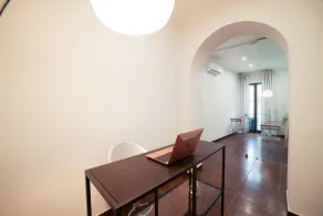 Glam House - Image 4
