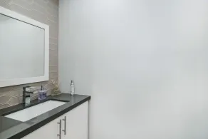✩★ HOLLYWOOD 3B/3.5B ✩ SPACIOUS AMAZING NEW BUILDING ✩ HOT TUB! ✩ 2 CAR GARAGE - Image 4