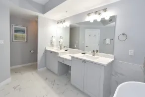 Condo en bord de mer Crisp w / balcons privés et ascenseur! ✨ - Image 3