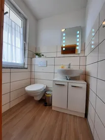 Casa vacanze \"Emelie Geiseltalsee\" con vista lago, terrazza condivisa e aria condizionata - Image 2