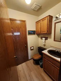 Spacious home with large yard and hot tub- Nearby beach access and dog Friendly! - Image 2