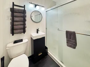 Bright 4BR Retreat | UW-La Crosse - Image 5