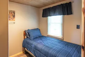 Cozy 2-Bedroom Lake Holcombe Cottage - Image 5