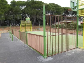 Quiet chalet in a residential leisure park near Marseillan - Image 4