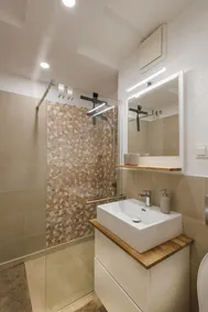 Schöne Wohnung mit Terrasse Nähe Airport - Image 3