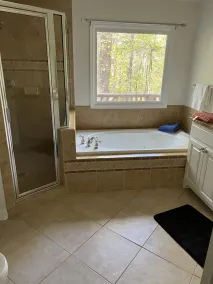 ALL DECKED OUT Secluded Spacious home with POOL Close to the city ! - Image 3