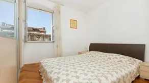 Modern & cozy apartment in amazing location just opposite to Dioclation's Palace - Image 4