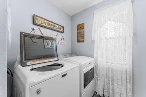 Uniquely charming Pet Friendly 2 Bed condo near the strip at Pointe Royale! - Image 2