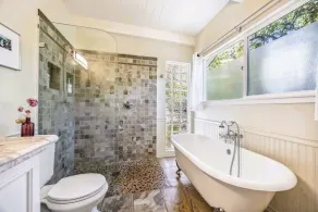 Creekside Wine Country Escape w/ Hot Tub + Game Room - Image 2