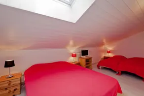 200m from ski lifts, 4th floor, view village, balcony, tv, ski locker, 70m², Brides Les Bains - Image 5