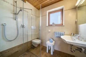 Apartment \"Mittager\" near the ski area with forest view, balcony, and shared garden - Image 4