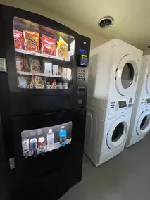 Updated 2-bedroom apartment near Kaiser & 1 mile from HWY 99 - Image 4