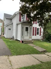 Charming and newly-renovated 1850's house in quiet residential neighborhood - Image 4