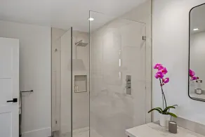 3883 Kiwi's Cottage - Immaculate, Prime Location - Image 4