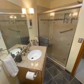 Wine Country Retreat - Image 2
