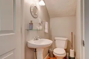 Old Farm: A Modern 5-bedroom Farmhouse on Vineyard - Image 3