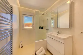 Beach Villa Catalina by Sealand Villas - Image 3