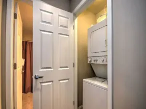 It's Bristol Baby! 2br/2ba across from BMS - Image 2