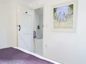 Charming and beautifully placed. - Image 5