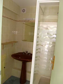 South Apartment Pool + 07 Labeaume Near Vallon Pont D'arc - Image 2