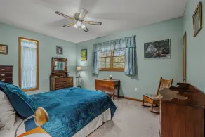 Blue Badger Cottage -Wifi, Fire Pit, Fireplace, Screen Porch, Game Room, King Bed, Grill - Image 5