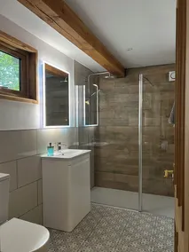 Karelia - Luxury Finnish Log Cabin w/Hot-tub - Image 5