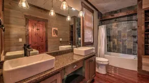 Firefly Farmhouse - Riverfront | Modern | 2 Bedroom w loft - Image 2