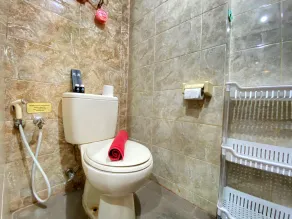 Comfy 3BR Galeri Ciumbuleuit 1 Apt By Travelio - Image 3