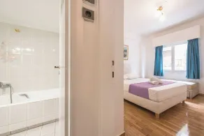Victoria Majestic Suites Apartments - Image 4