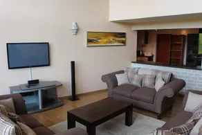 IDYLLIC COTTAGE IN THE KENYAN HIGHLANDS - Image 4