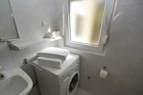 Holiday apartment with barbecue - Image 4