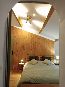 Maison Typique Proche des Fameuse Cascades du Sautadet - Image 2