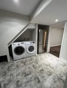 2 BR Exclusive Suite, TV, Free Parking/Wifi - Image 2