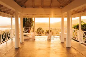 Bed & Breakfast with Lovely Pool and Breathtaking Views - Image 4