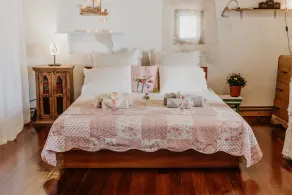 Artistic Home - Image 4