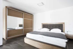 Apartamento moderno com equipamento sofisticado - Image 4