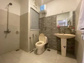 Luxus Suites - Image 2