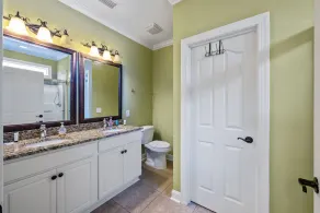 Angel Oak Retreat, Lyx Beach House med pool - Image 5
