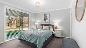 Peaceful pet friendly home on acres - Image 4