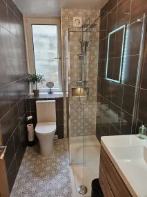 Modern City Centre Penthouse - Image 2