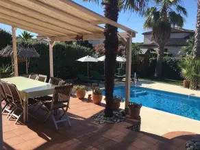 Fréjus, bella villa esposta a sud, piscina riscaldata, vista dominante a 5 km dalle spiagge - Image 2