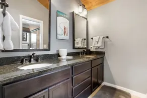 Central EagleVail Home with Private Hot Tub - Image 3