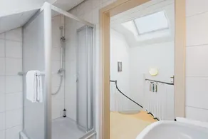 Seepark Kirchheim Ferienhaus bei Vera mit Sauna - Image 2