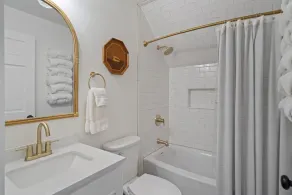 Charming Cottage Near Lake Michigan – Walk to Dining, Shops & Bike Trails! - Image 2