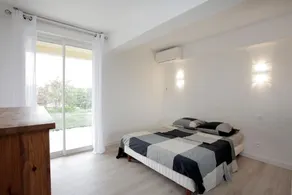 Mieten Sie eine unabhängige Wohnung in der Villa - Image 5