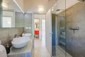 Mirabelle - Apartment with Terrace & Views - Happy Rentals - Image 3