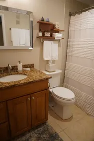 Beautiful Vail Mountain View Condo with Shuttle to Skiing - sleeps 6! Simba Run - Image 2